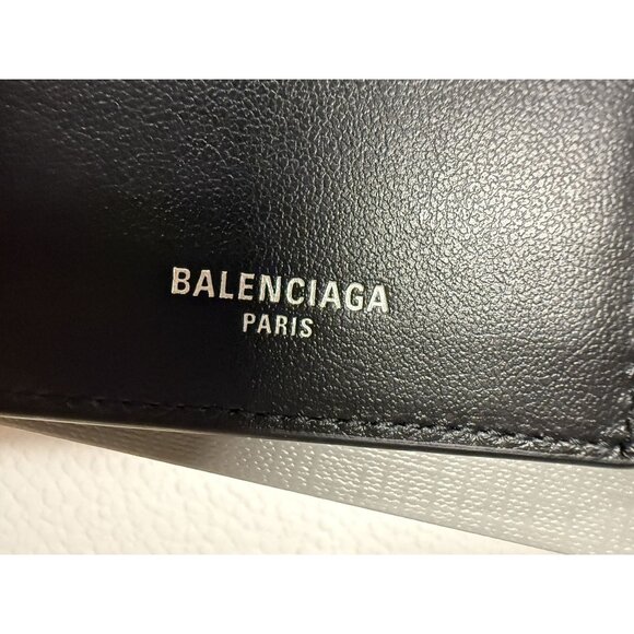 Balenciaga Black Leather Passport Holder W/ Gold Embossed Logo & Multiple Card S - Picture 3 of 6